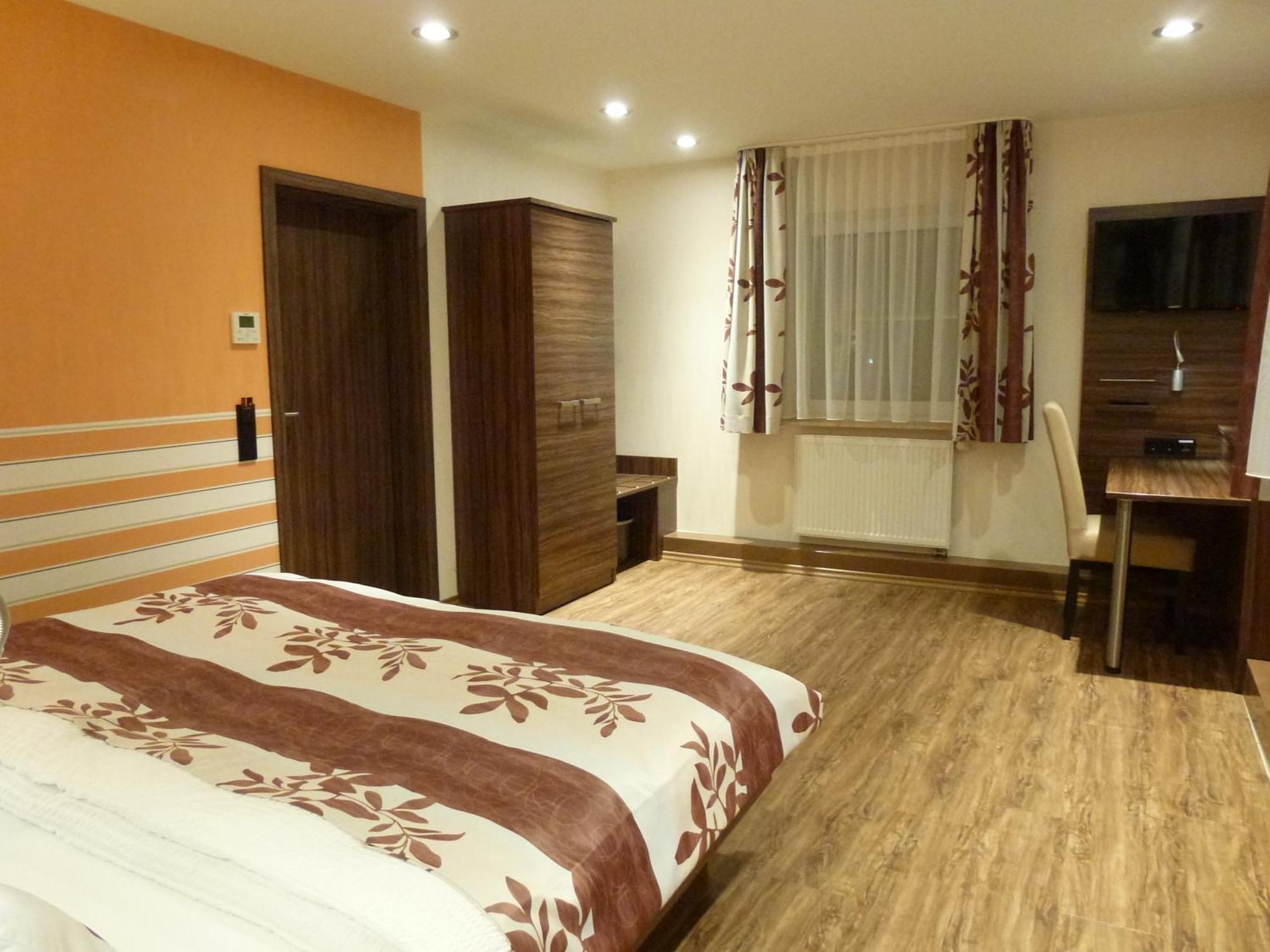Pension Seiboldsmuehle Heideck Room photo